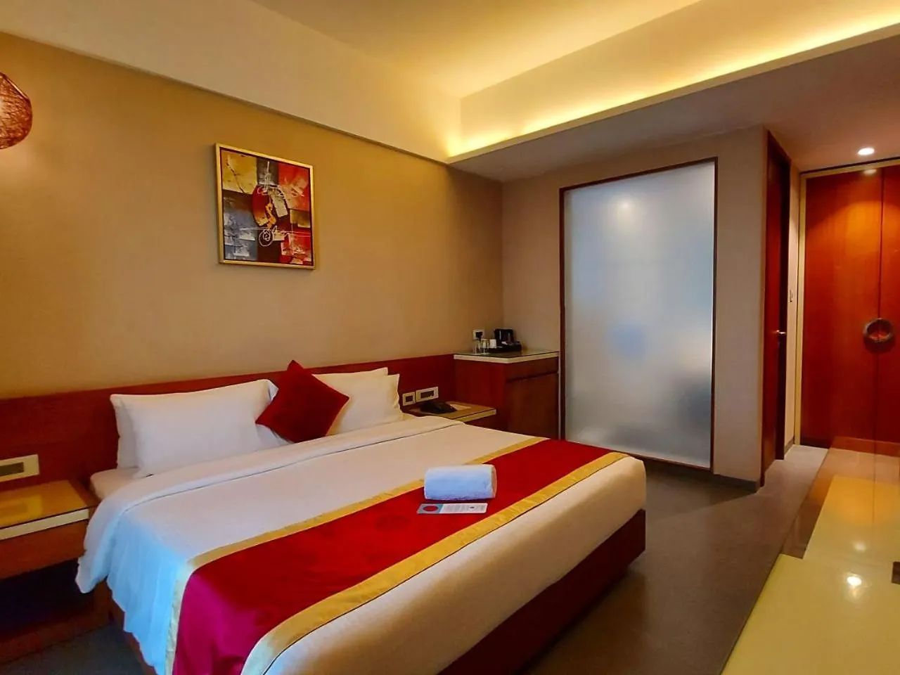 Hotel Capital Plaza Residency And Conventional Center Mannarakkat